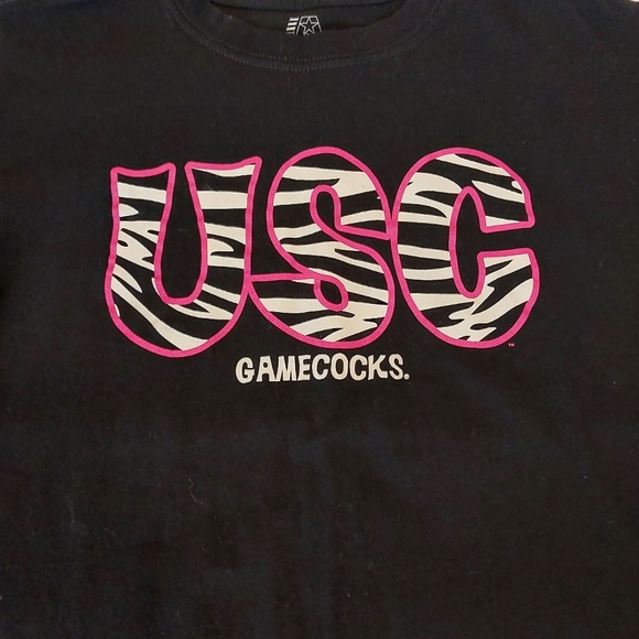 Carolina Gamecocks USC Pink Women's T-Shirt Size Medium - Stylish & Sporty - Picture 3 of 4